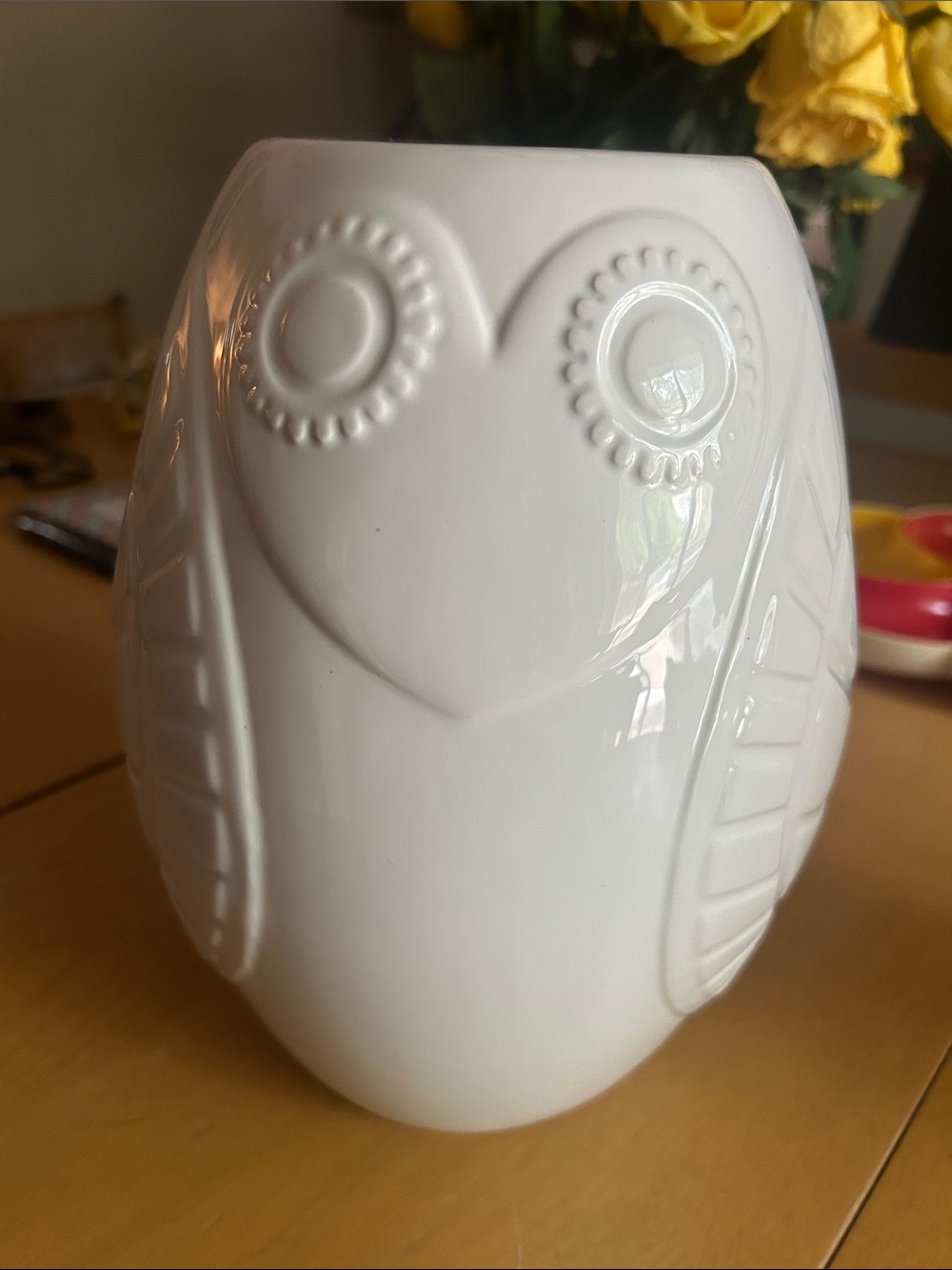 Happy chic White Ceramic Owl Vase - Home Art